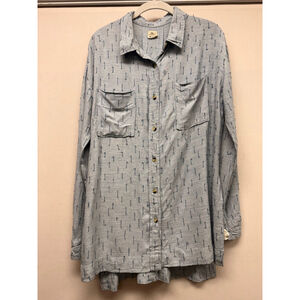 Women's O'Neill Light Blue & Navy Button Down Shirt M